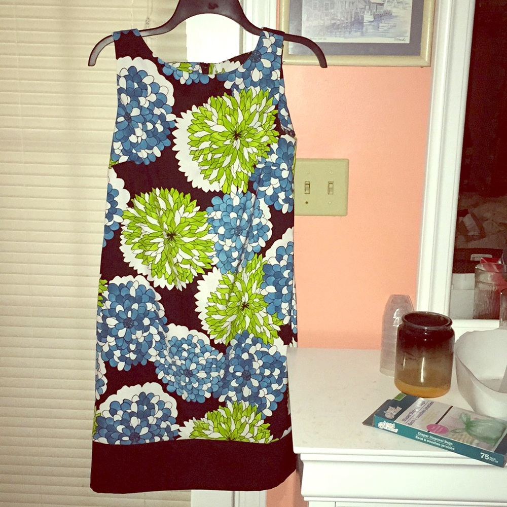 Women’s dress